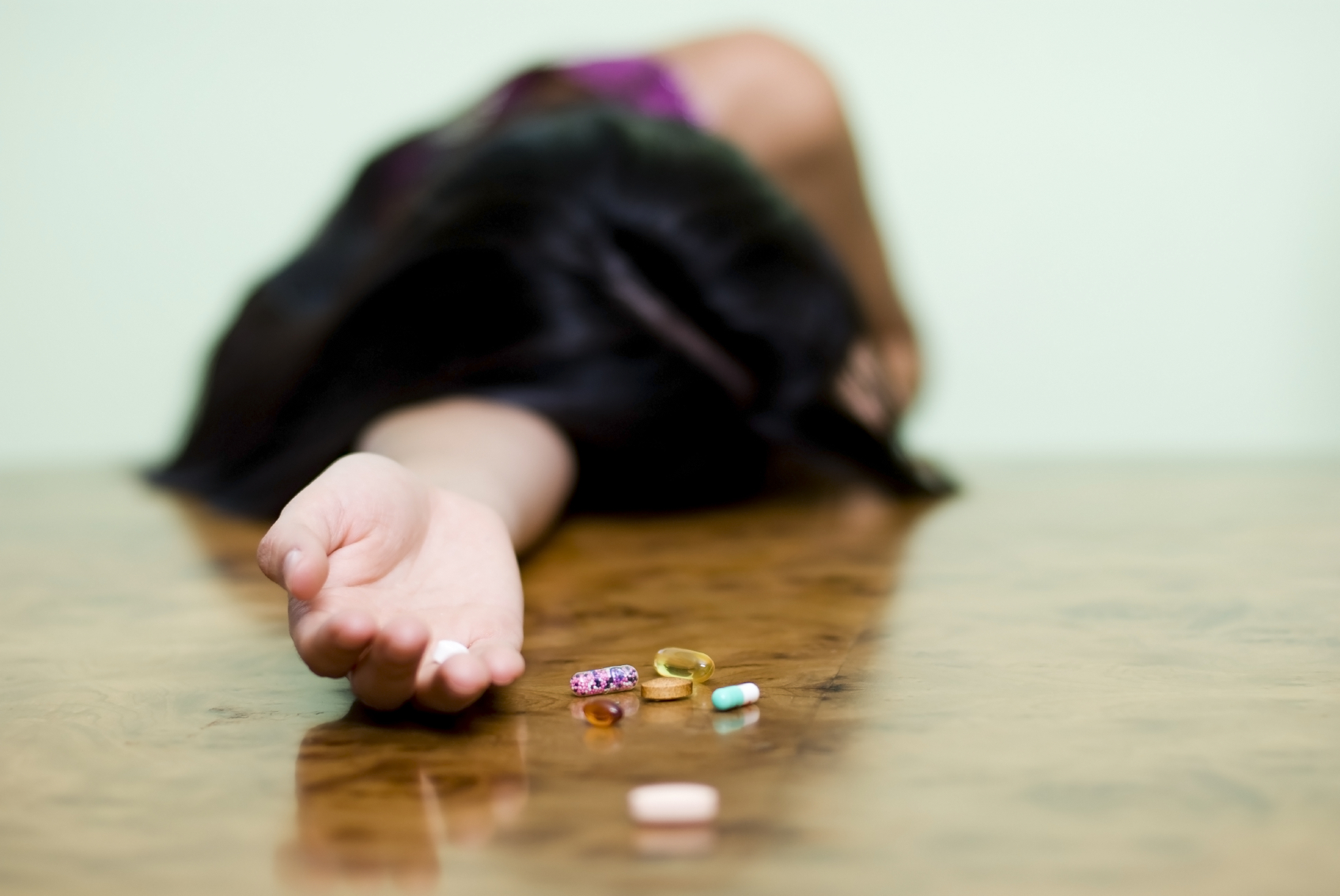 Passed_out_with_pills